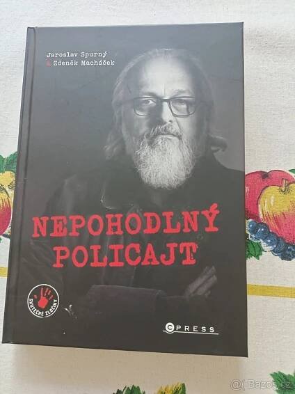 Jaroslav Spurný, Zdeněk Macháček: Nepohodlný policajt