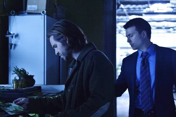 12 opic - Rudý les - Z filmu - Aaron Stanford, Noah Bean