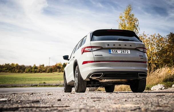 Škoda při faceliftu ostrého Kodiaqu vsadila na benzin. Vůz je nyní rychlejší, ale i dražší