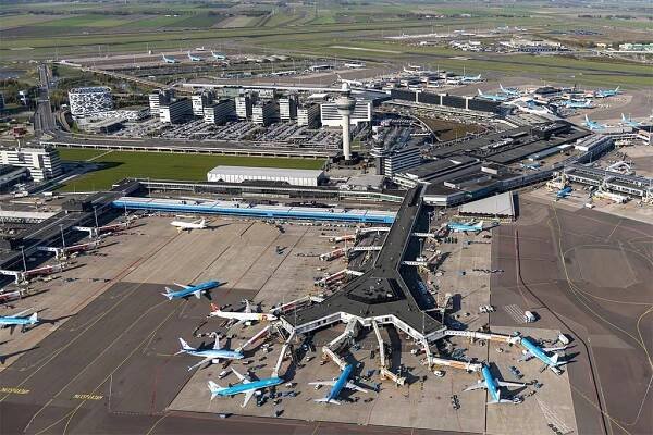 Nizozemská vláda ustupuje a odkládá snižování letů na Schipholu | Airways.cz