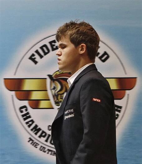 Začíná boj o šachový trůn. Norského krále Carlsena vyzve Rus Karjakin