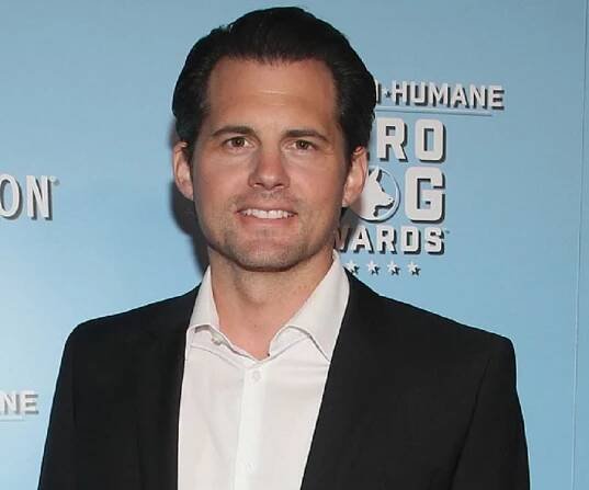 Kristoffer Polaha Biography - Facts, Childhood, Family Life & Achievements