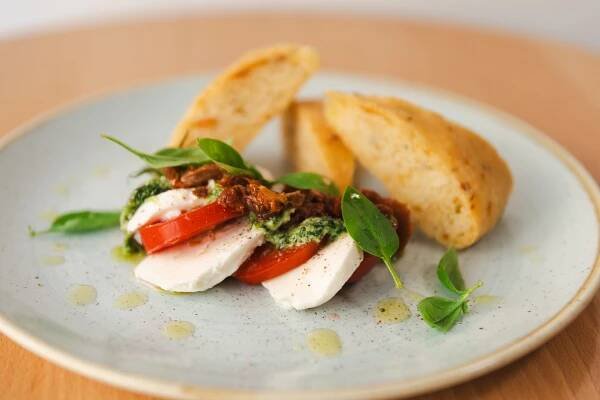 IT pizza caprese