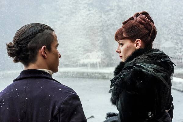 Aramis Knight, Emily Beecham - Into the Badlands - Dračí oheň, vlčí dech - Z filmu