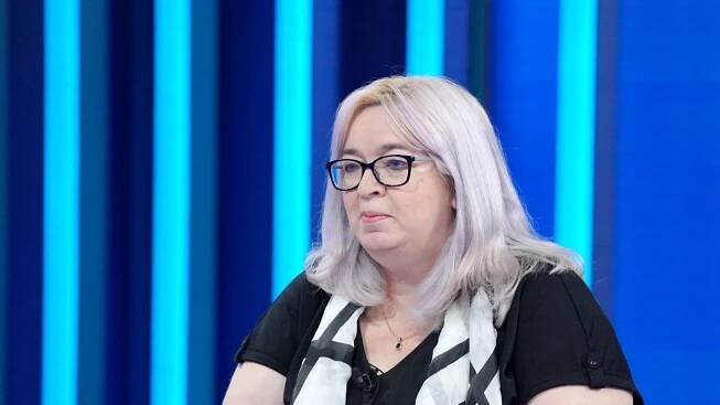 Senátorku Zwyrtek Hamplovou odvezla z jednání horní komory sanitka. Je mimo ohrožení života
