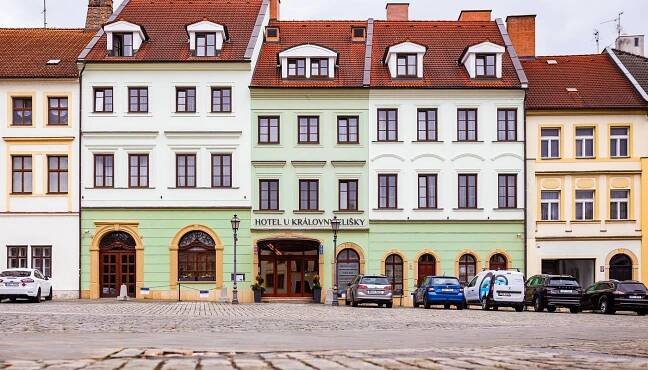 HOTEL U KRALOVNY ELISKY - Prices & Reviews (Hradec Kralove, Czech Republic)