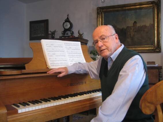 Jiří Holeňa