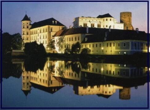 Noční zámek Jindřichův Hradec - vstup do galerie fotografií Nočních prohlídek