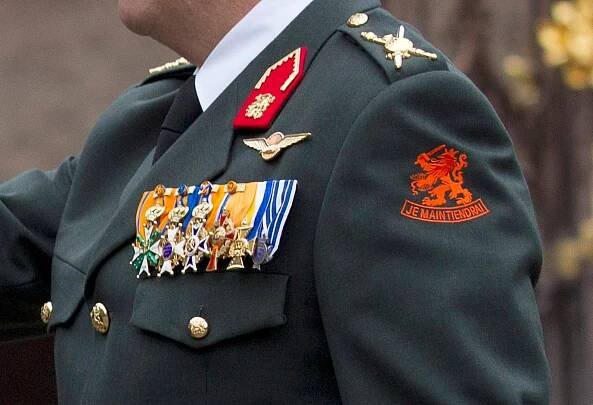 Royal insignia
