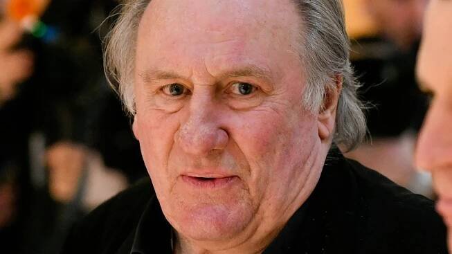 Gerard Depardieu byl odsouzen za sexuální napadení dvou žen