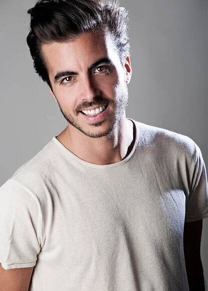 Álvaro H. actor and dancer - Plugged Models Management