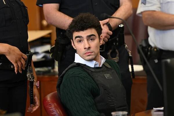 Luigi Mangione pleads not guilty in federal court to murder of UnitedHealthcare CEO