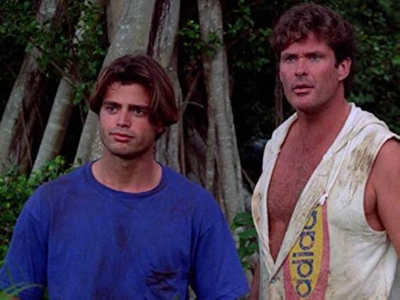 David Charvet and David Hasselhoff in Pobřežní hlídka (1989)