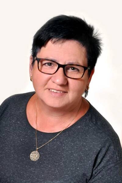 Fotografie - Marcela Košáková, členka rady obce.