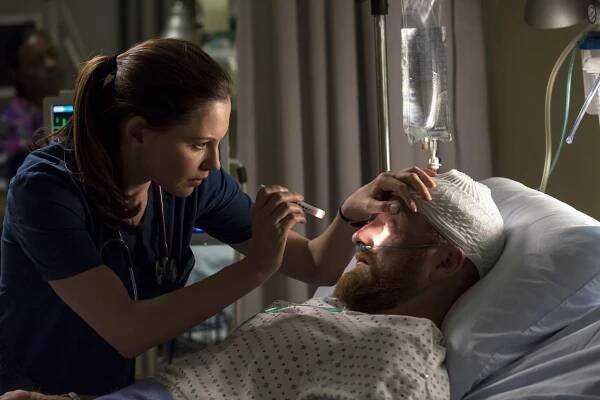 Noční směna - Off the Rails - Z filmu - Jill Flint