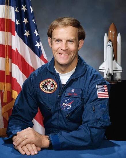 Astronaut Mark Lee | Charles & JoAnn Lester Library - Nekoosa