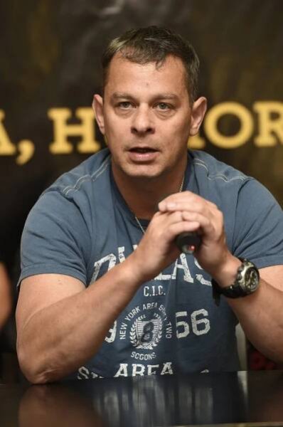 Režisér Baarové Filip Renč si dává pauzu od natáčení: Film mu kritika potopila, tak se vyrazil do Thajska taky potápět