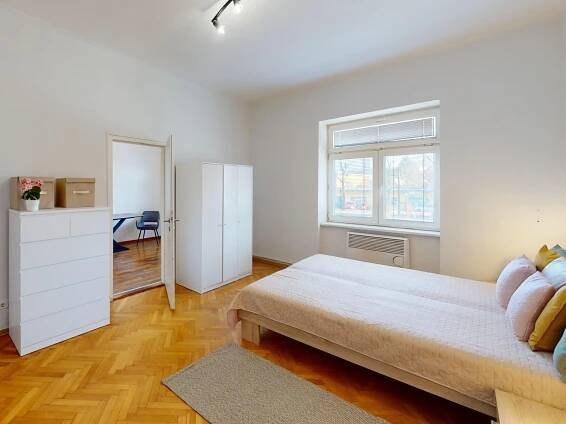 Světlý byt 2+kk, 47m2, Vysočany