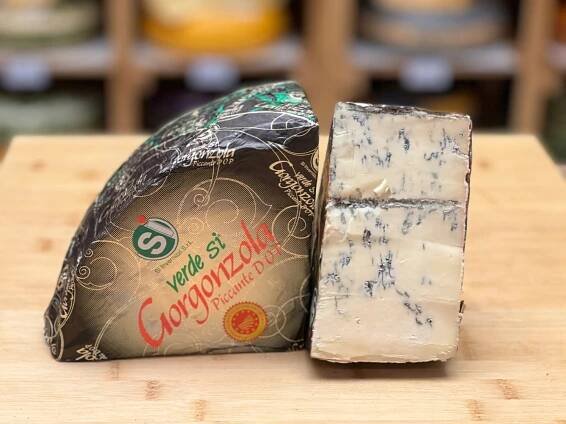 SÝR GORGONZOLA DOP PICANTE ITALSKÁ cca 200 g Další vlastnosti bez laktózy