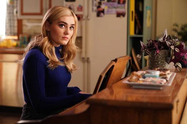 Americká manželka - How Oliver Got His Groove Back - Z filmu - Meg Donnelly