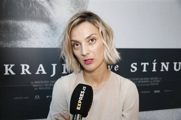 Herečka Bára Poláková o mateřství: Mám strašné výčitky kvůli dcerám - Expres.cz
