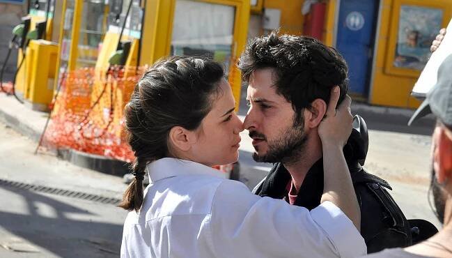Der Tel-Aviv-Krimi - Shiv'a - Z filmu - Gaia Shalita Katz, Tomer Capone