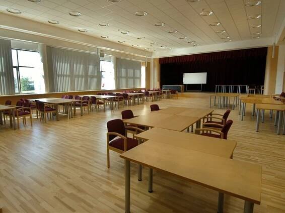 Stavbou Moravskoslezského kraje je aula Vysoké školy báňské
