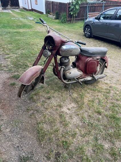 Jawa 250 - Pelhřimov