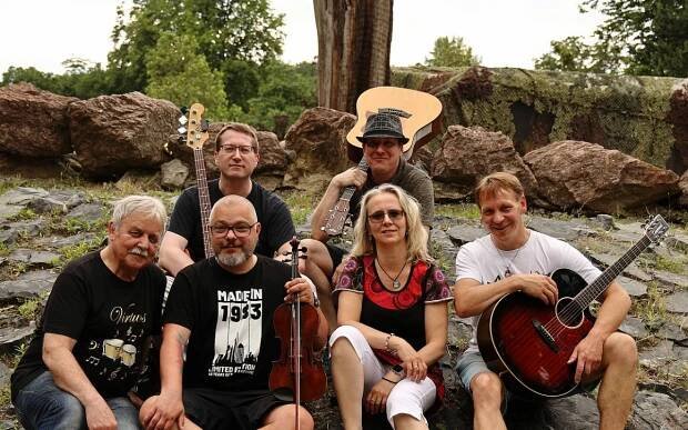 Podpořte nové album kapely Mandala – Mandalí křídla