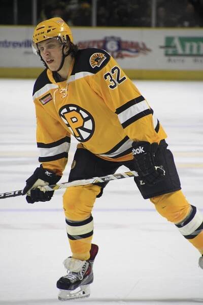 Soubor:David Pastrnak 2014 10 10.jpg – Wikipedie