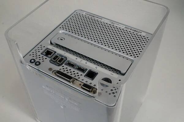 Category:Power Mac G4 Cube - Wikimedia Commons