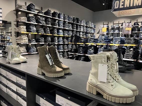 Módní inspirace z Freeportu – z obchodů Mustang a Retro Jeans! | www.coolbrnoblog.cz
