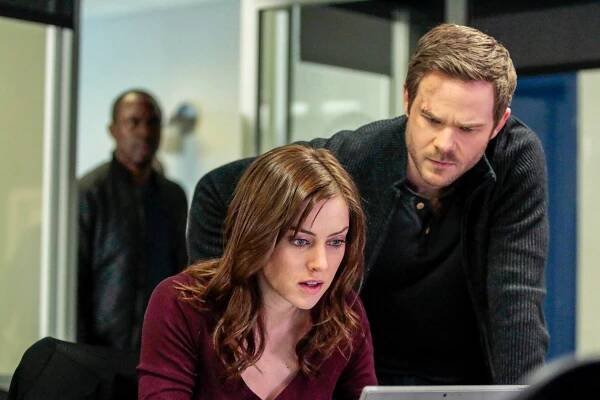 Stoupenci zla - Zabít posla - Z filmu - Jessica Stroup, Shawn Ashmore