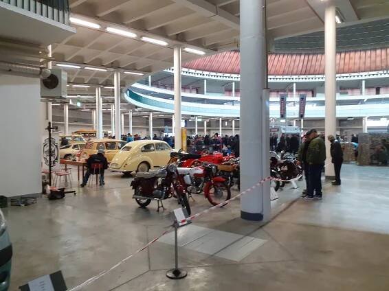 Krásky na kolech budily obdiv. Jarní MotorTechna v Brně lákala na výstaviště