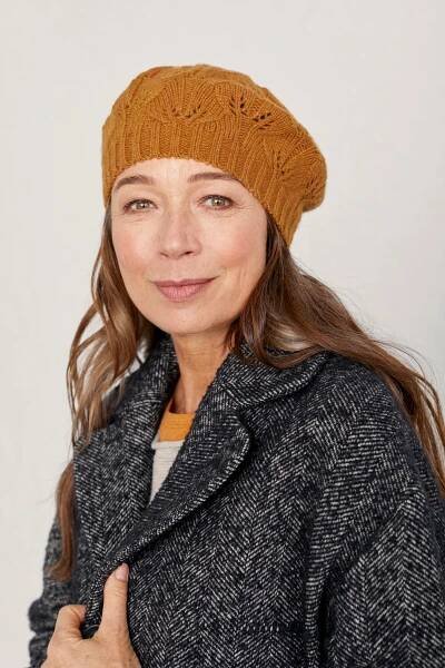 vlneny-baret-draycott-chanterelle-1.jpg