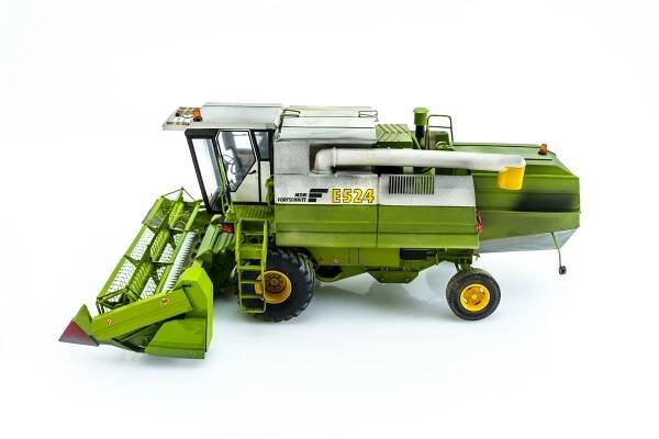 Fortschritt E524 MDW číslo 238 "Patinovaná verze" | Modelsnavigator.com