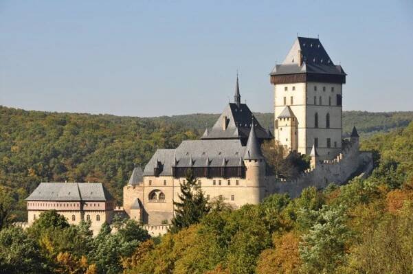 Hrad Karlštejn slaví 675 let ve velkém stylu. IROP mu vdechl nový život