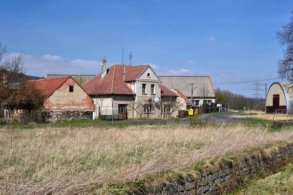 Háj (Radonice)