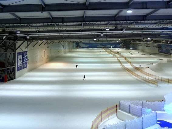 Indoor ski area SnowWorld Bispingen