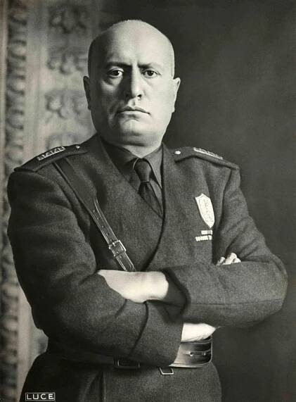 Lásky diktátorů: Fanatický filmový fanoušek Benito Mussolini