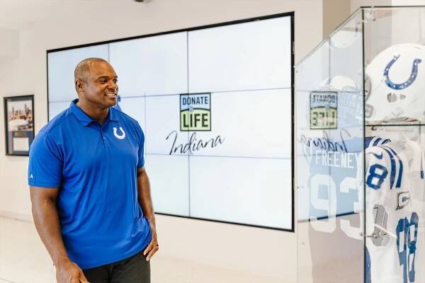 LuchaBlue & Dwight Freeney - Donate Life Indiana
