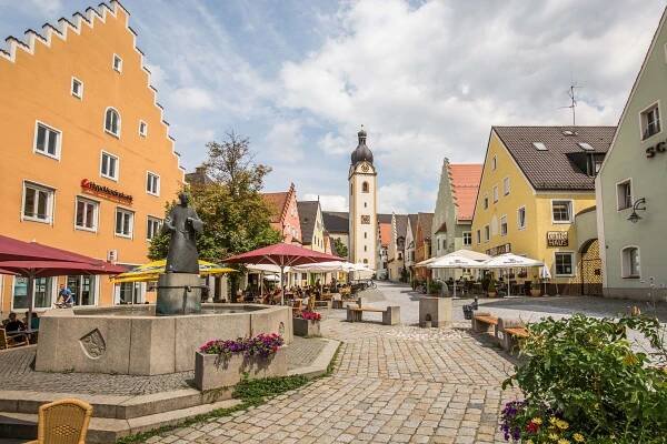 Seniorenwohnanlage Schwanenhof Schwandorf · Seniorenresidenz & betreutes Wohnen
