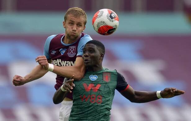 https://resources.premierleague.com/premierleague/photo/2020/08/13/2601fdf4-9be7-4578-a3af-ed5a566d2d70/Tomas-Soucek-West-Ham.jpg