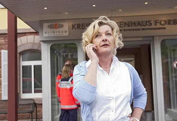 Dědička hotelu - Alte Wunden - Z filmu - Saskia Vester