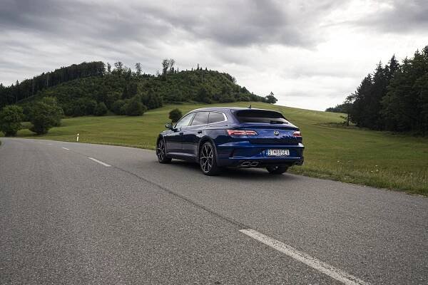 Test Volkswagen Arteon R Shooting Brake: GT s hot náladou - AutoGrip