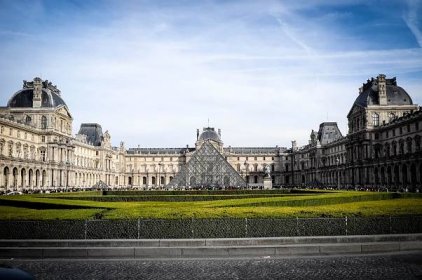 PAŘÍŽ A VERSAILLES - BUS - Francie | IDEAL-TOUR PRAHA