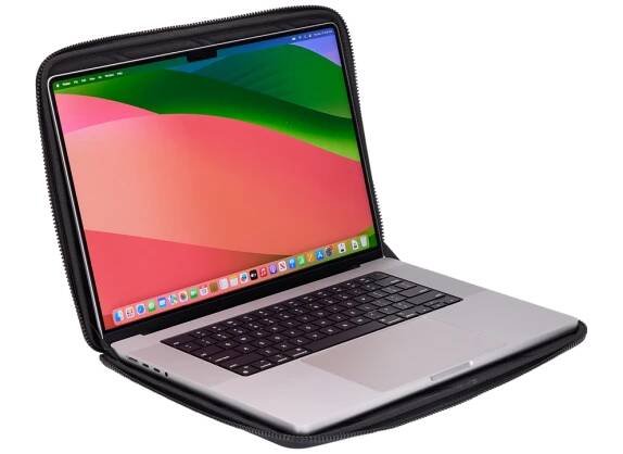 Thule Gauntlet MacBook Pro® Sleeve 16"
