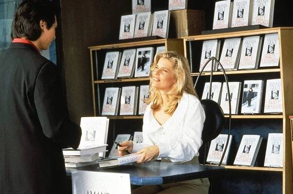 Nebezpečný dotek - Z filmu - Kate Vernon