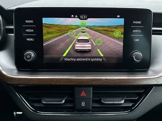 Škoda Kamiq 1.5TSi DSG Scoutline PLUS Bi-LED ACC EL.KUFR MuFu KAMERA+PDC P/Z 2Z.KLIMA KESSY ALU17" | LB Automobile