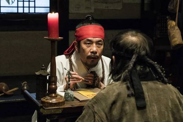Joseonmyeongtamjeong : heumhyeolgwimaeui bimil - Z filmu - Dal-soo Oh
